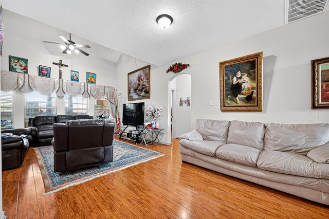 2102 Argos Drive, Missouri City, TX 77459