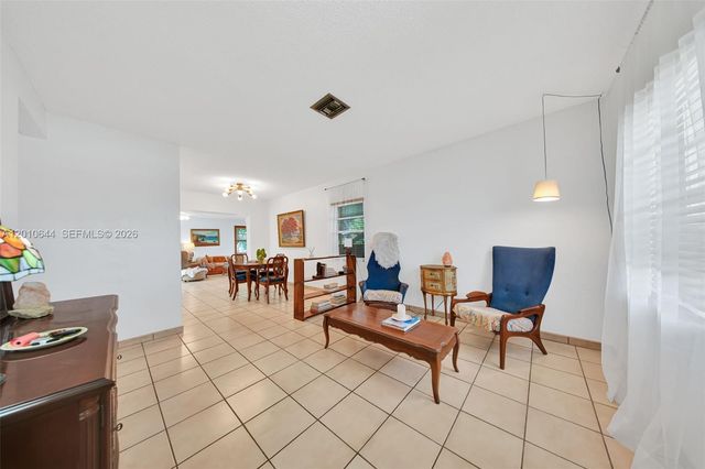 7250 SW 34th St Rd, Miami, FL 33155