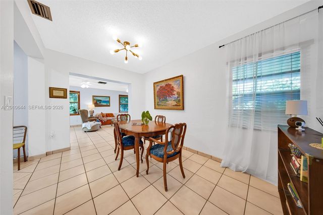 7250 SW 34th St Rd, Miami, FL 33155