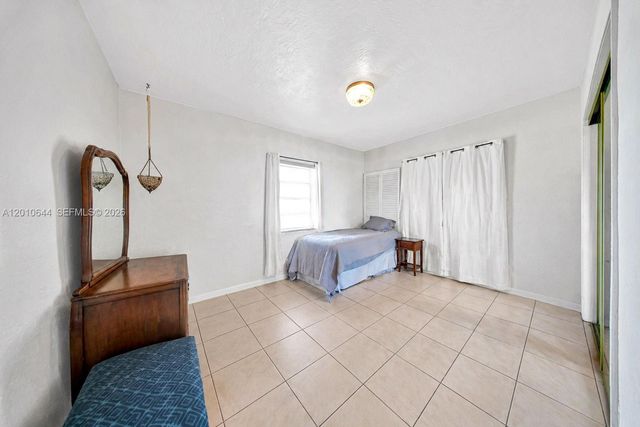 7250 SW 34th St Rd, Miami, FL 33155