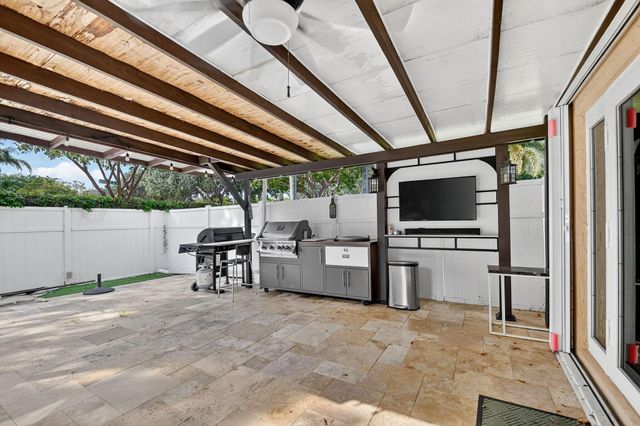 8150 Mystic Harbor Circle, Boynton Beach, FL 33436