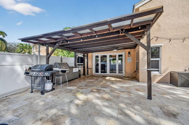 8150 Mystic Harbor Circle, Boynton Beach, FL 33436