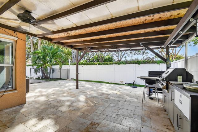 8150 Mystic Harbor Circle, Boynton Beach, FL 33436