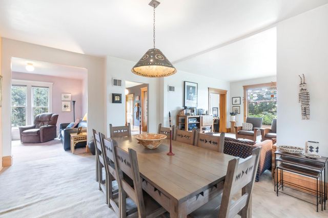 5634 University Avenue, Cedar Falls, IA 50613