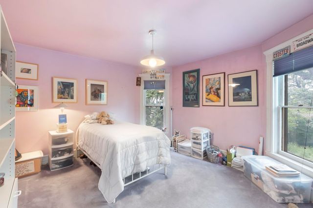 5634 University Avenue, Cedar Falls, IA 50613