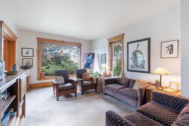 5634 University Avenue, Cedar Falls, IA 50613