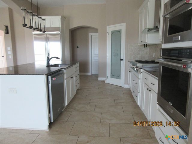 4006 Joe Bozon Drive, Salado, TX 76571