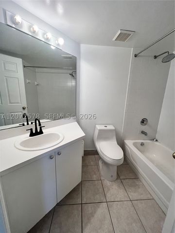 2009 SE 10th Ave 319, Fort Lauderdale, FL 33316