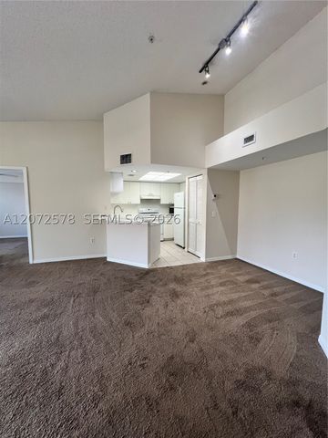 2009 SE 10th Ave 319, Fort Lauderdale, FL 33316