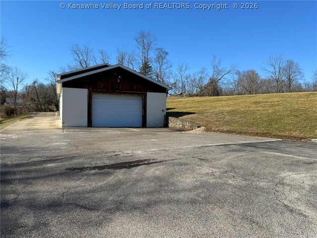 58 Vadalia Lane, Charleston, WV 25313