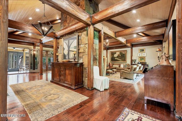 4209 Lake Meadow Way, Louisville, TN 37777