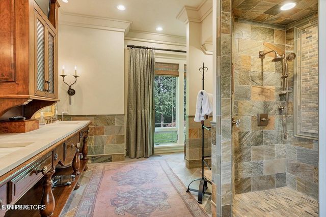 4209 Lake Meadow Way, Louisville, TN 37777