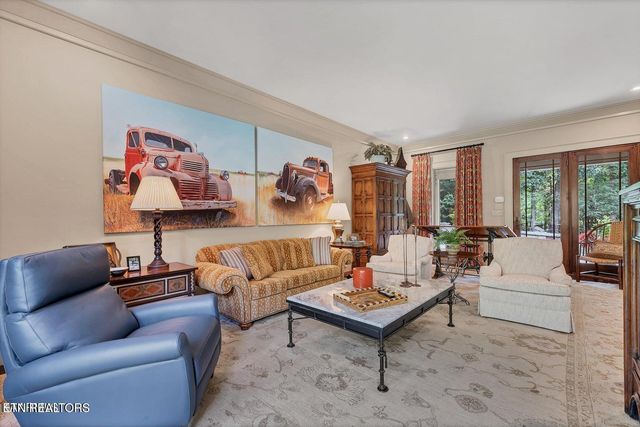 4209 Lake Meadow Way, Louisville, TN 37777