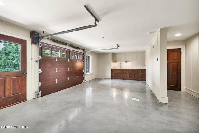 4209 Lake Meadow Way, Louisville, TN 37777