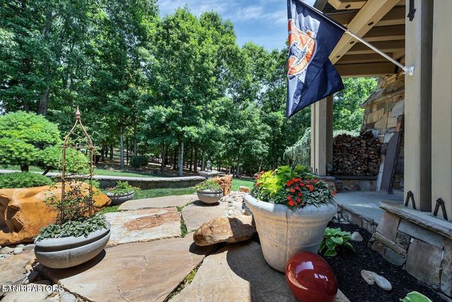 4209 Lake Meadow Way, Louisville, TN 37777