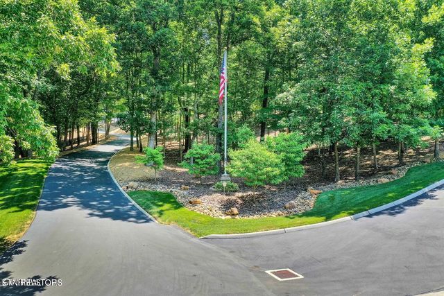 4209 Lake Meadow Way, Louisville, TN 37777