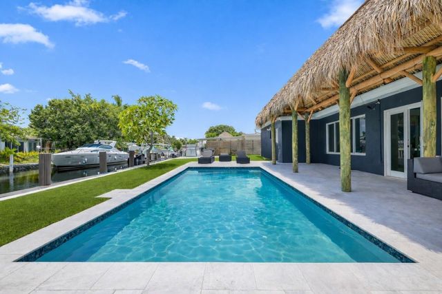 1830 SW 23rd Avenue, Fort Lauderdale, FL 33312