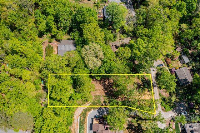 99999 Meeks Road, Black Mountain, NC 28711