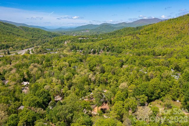 99999 Meeks Road, Black Mountain, NC 28711