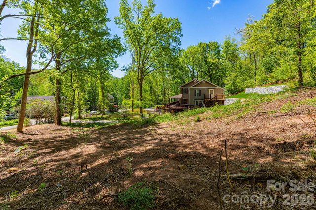99999 Meeks Road, Black Mountain, NC 28711