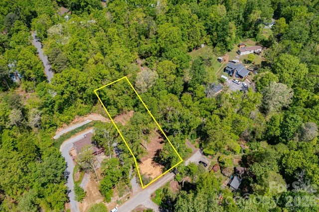 99999 Meeks Road, Black Mountain, NC 28711