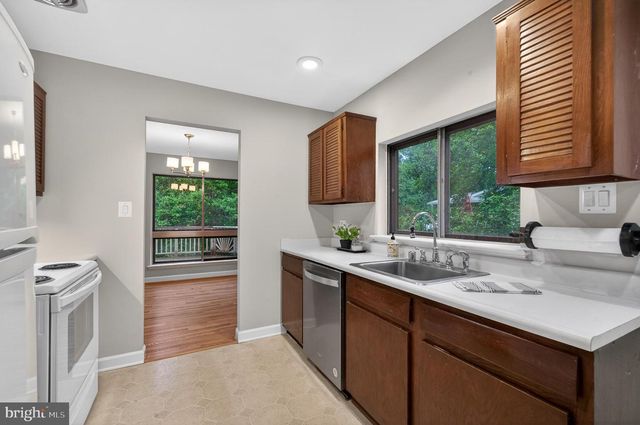 6333 CAMILLA ST, Springfield, VA 22152