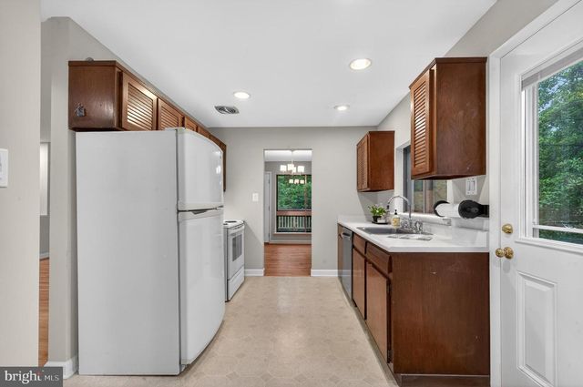 6333 CAMILLA ST, Springfield, VA 22152