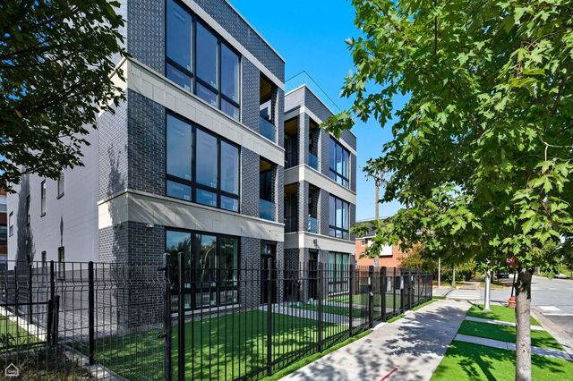 3902 S Lake Park Avenue 2, Chicago, IL 60653
