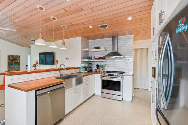 845 HIGHLAND STREET, Sarasota, FL 34234