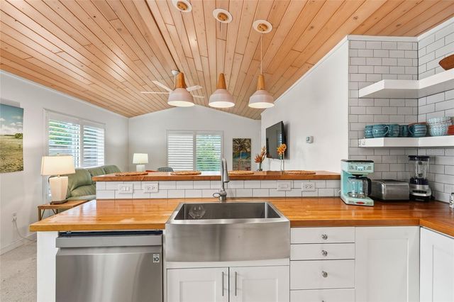 845 HIGHLAND STREET, Sarasota, FL 34234