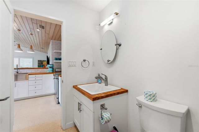 845 HIGHLAND STREET, Sarasota, FL 34234