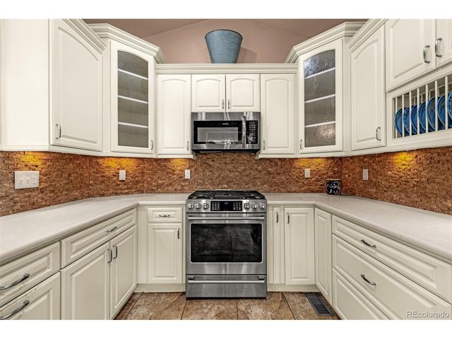 6707 Lupine Cir, Arvada, CO 80007
