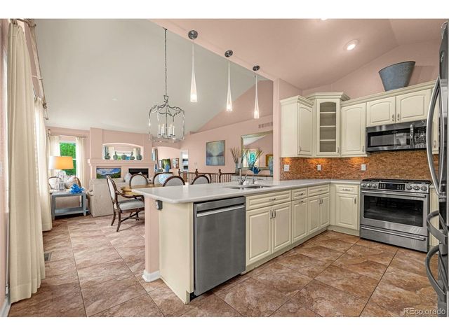 6707 Lupine Cir, Arvada, CO 80007