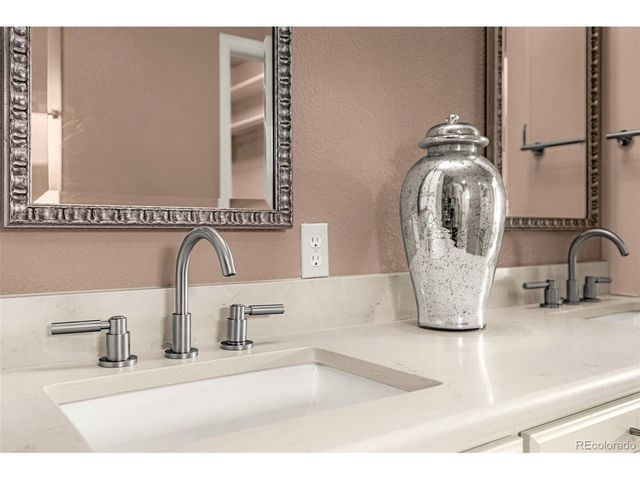 6707 Lupine Cir, Arvada, CO 80007