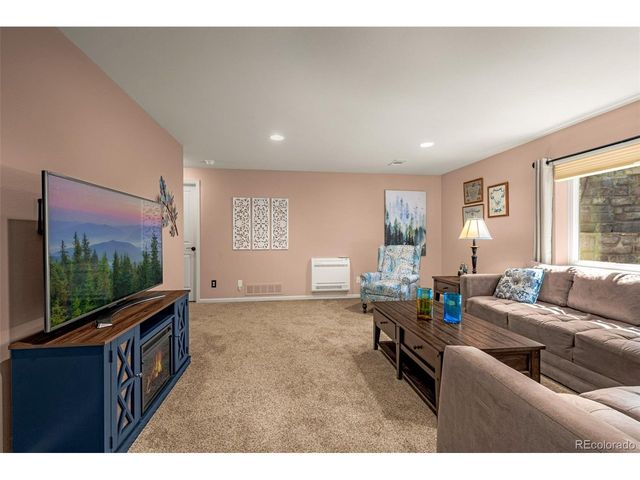 6707 Lupine Cir, Arvada, CO 80007
