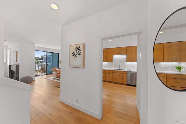 6033 Shelter Bay Ave, Mill Valley, CA 94941