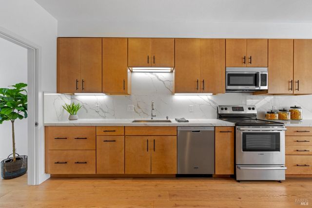 6033 Shelter Bay Ave, Mill Valley, CA 94941