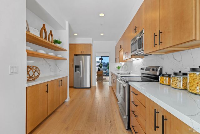 6033 Shelter Bay Ave, Mill Valley, CA 94941