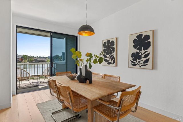 6033 Shelter Bay Ave, Mill Valley, CA 94941