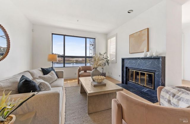 6033 Shelter Bay Ave, Mill Valley, CA 94941