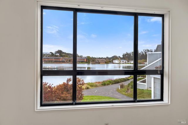 6033 Shelter Bay Ave, Mill Valley, CA 94941