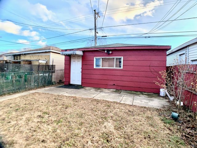 3451 W 38th Street, Chicago, IL 60632