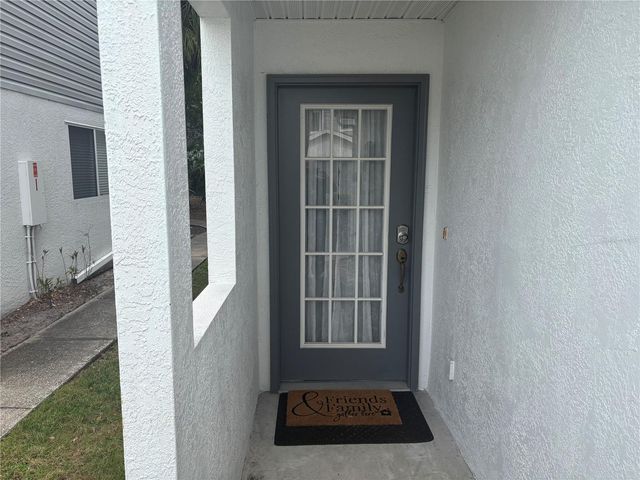 9122 JAKES PATH, Largo, FL 33771