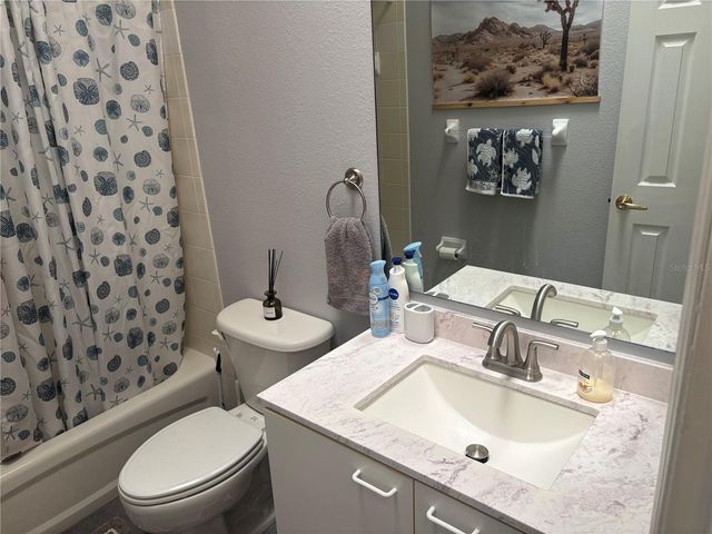 9122 JAKES PATH, Largo, FL 33771