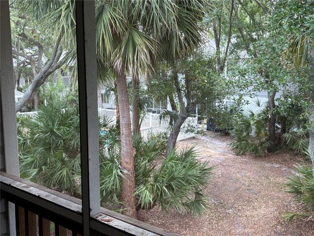 9122 JAKES PATH, Largo, FL 33771