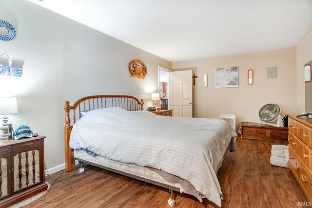 512 E 4th Street, Brookston, IN 47923