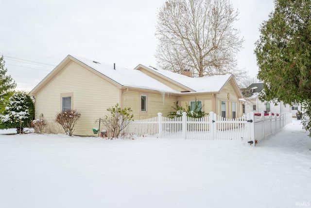 512 E 4th Street, Brookston, IN 47923