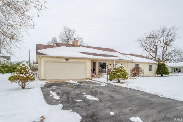 512 E 4th Street, Brookston, IN 47923