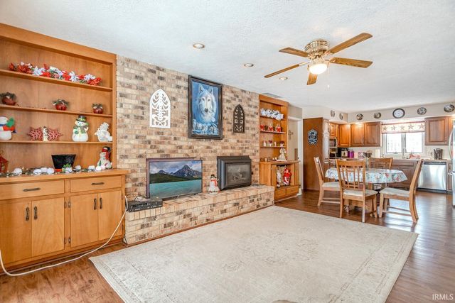 512 E 4th Street, Brookston, IN 47923