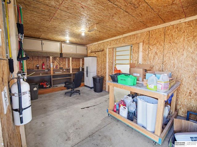 20201 NW 68th Street, Raymond, NE 68428